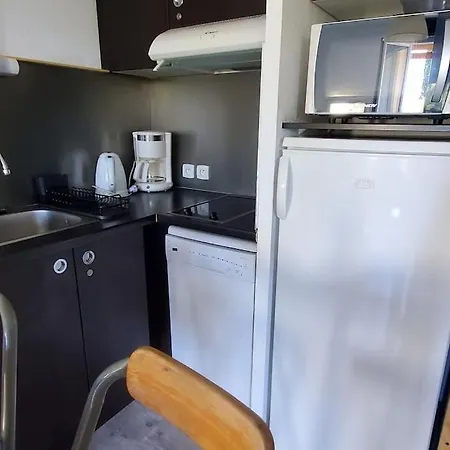 Apartament Dans Avec Piscine